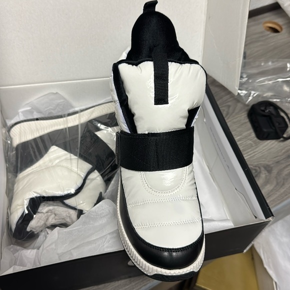 Nine West Women's Tracker3 Ankle Boot - Picture 4 of 6